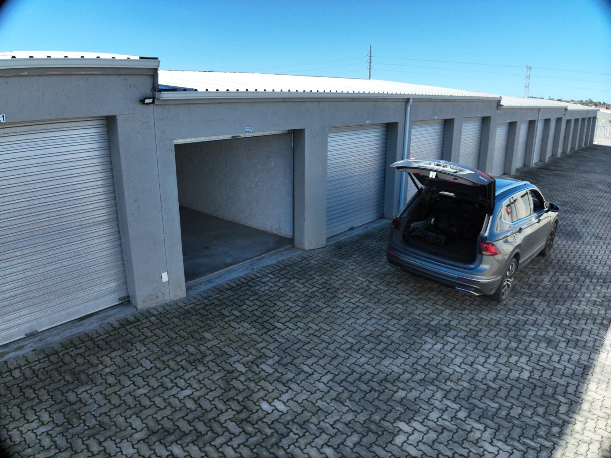 Vehicle loading at an open lock-up garage